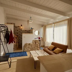 Upstairs - Skylight Appartement