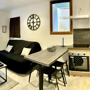 Duplex Au Coeur Du Village Appartement Les Mées