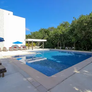 Exceptional 2story Penthouse With Hot Tub And Rooftop Terrace In Bahia Principe Appartement Akumal